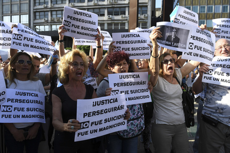 Un acto por Nisman, con 
la oposición en primera fila