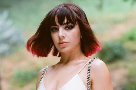 Los ángeles y los demonios de Charli XCX