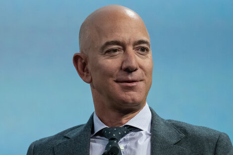 El príncipe heredero de Arabia Saudita, sospechado de hackear a Jeff Bezos