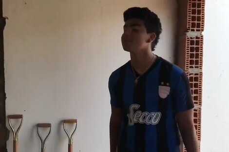 Fernando Báez, en el video que difundió Seres vs. Teneres. 