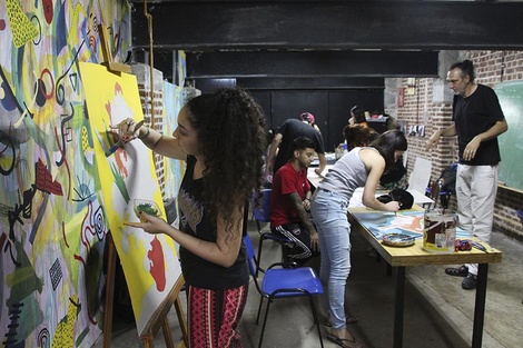 El taller de arte mural es uno de los talleres convocantes en el verano. (Fuente: Mariana Terrile)