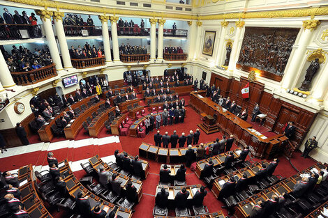 La población aplaudió mayoritariamente el cierre constitucional de un Congreso muy desprestigiado.