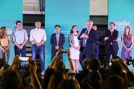 Alberto Fernández cerró el acto en el club de Moreno.