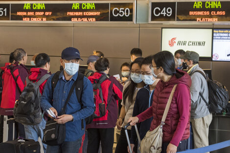 Avanza el coronavirus: primera muerte fuera de China