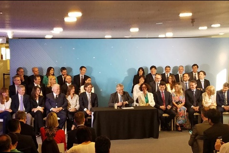 El proyecto de "capitales alternas" entusiasma al interior