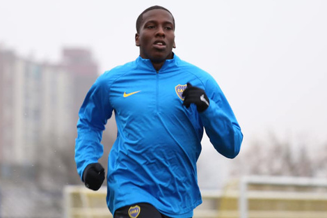 El delantero Jan Hurtado ya entrenó con su nuevo club.