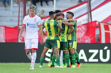 Huracán no sabe cómo ganar y Aldosivi se aprovechó de eso