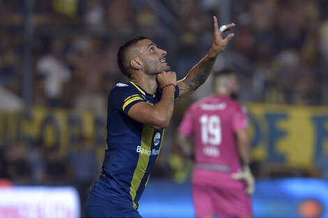 1. Ribas aprovechó un rebote para anotar el gol de la victoria. (Fuente: Sebastián Granata)