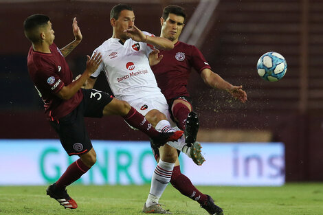 Lanús y Newell's no pudieron salir del empate