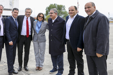 Alberto Fernández junto a gobernadores y candidatos del PJ.