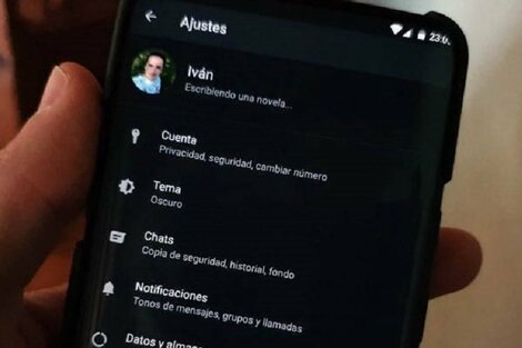 WhatsApp se pasó al lado oscuro