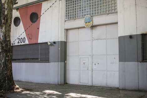 El Centro de Vestuario preserva 37 mil prendas creadas a lo largo de 50 años. (Fuente: Jorge Larrosa)