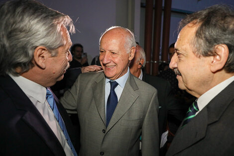 El Presidente junto a Roberto Lavagna y Ricardo Alfonsín.