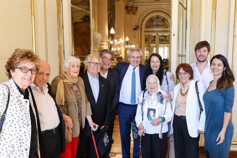  "Me pareció un hombre agradable y cariñoso que me recordó a Néstor las veces que hablé con él", dijo Cortiñas sobre el Presidente.