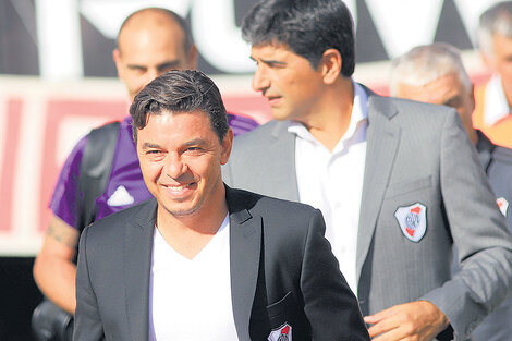 Gallardo optó por un equipo mixto para enfrentar a Gimnasia de Mendoza.