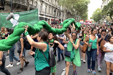 Otra marea feminista por el 8M  