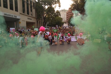 Otras dos marchas colmaron el centro de la ciudad por el 8M