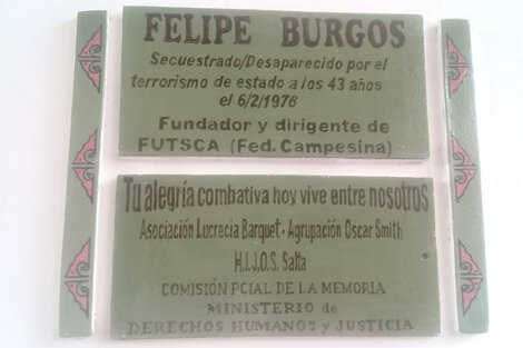 Colocaron una baldosa en homenaje a Felipe Burgos