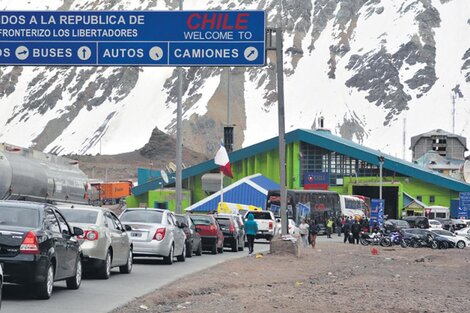 Los controles se establecerán en puntos como Mendoza o la ciudad de Iguazú, adelantó el ministro.