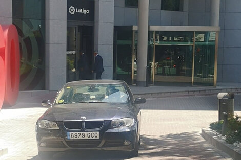 El auto en el que arribó Daniel Angelici.