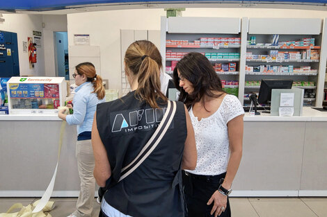 Paula Español, secretaria de Comercio, participó de las inspecciones de precios en farmacias y supermercados