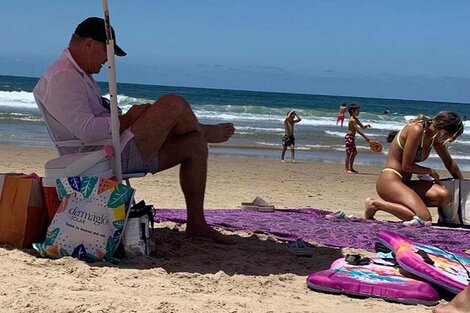 Nardelli y su mujer en Punta del Este el último verano.