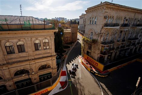 Las calles de Azerbaiyán no albergarán por el momento al Gran Premio de Fórmula 1. (Fuente: EFE)