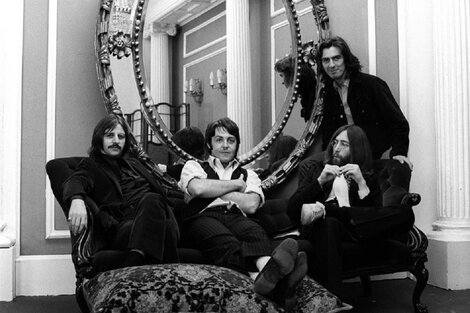 De Los Beatles a Cosmos: Possible Worlds