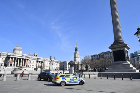 Las calles de Londres casi desiertas tras la implementación de la cuarentena por el coronavirus. (Fuente: AFP)