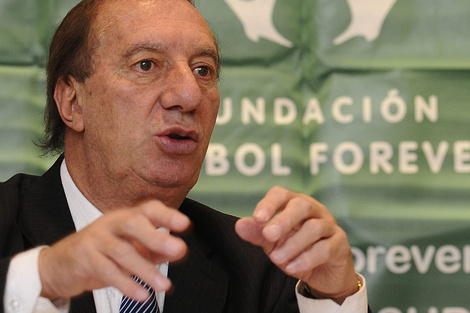 Carlos Bilardo se reencontró en abril pasado con parte del plantel campeón en 1986.
