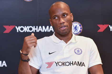 Coronavirus: Eto'o y Drogba en contra de la prueba de vacunas en Africa