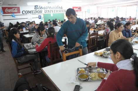 Piden por el comedor universitario para asistir a estudiantes 