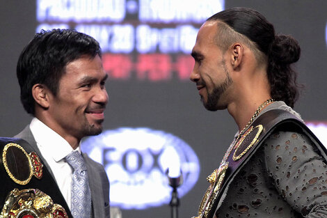 Manny Pacquia, de 40 años, frente a Keith Thurman, de 30, en Las Vegas. 