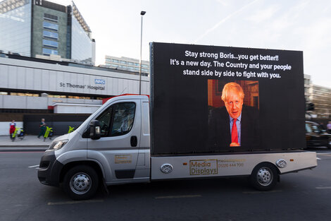 Boris Johnson se encuentra estable y sin respirador artificial