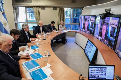 Alberto Fernández en teleconferencia desde Olivos con los gobernadores. 