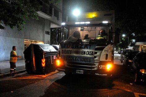 Coronavirus: los trabajadores que no pueden dejar la calle