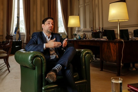 Nicolás Trotta explicó que las notebooks empezarán a distribuirse en el conurbano bonaerense y en las  provincias del Norte.