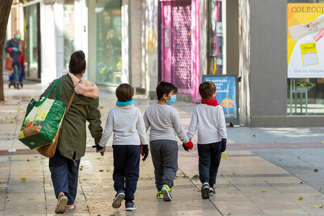 España dejará salir a sus niños