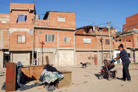 El barrio venía preparándose para la situación en un Comité de Crisis, a pesar de las dificultades de mantener una cuarentena en el asentamiento.