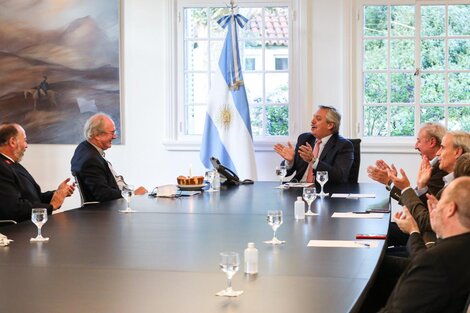 Alberto Fernández con evangélicos: guiño a la despenalización del aborto y a la negociación de la deuda