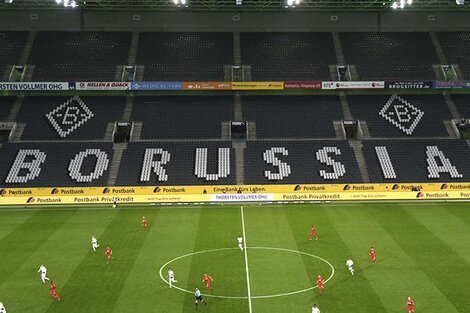 El estadio del Borussia Mönchengladbach, sin público antes de la suspensión de la Bundesliga.