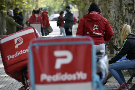 Cadetes de Rappi, Pedidos Ya y Glovo se concentraron en plaza San Martín. (Fuente: Andres Macera)