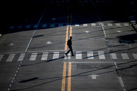 La calle, un escenario vacío y silencioso