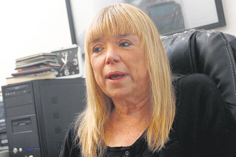 María Moreno presenta las aguafuertes queer de "Loquibambia"