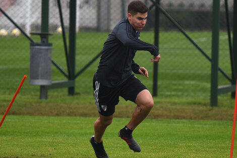 Julián Alvarez pica en punta para ser titular ante Cruzeiro. (Fuente: Twitter River)