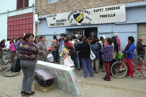 En el 2003 en agua entró a la ciudad y la gente se organizó sola.