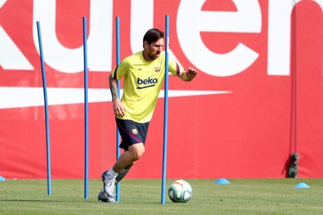 Messi volvió a entrenarse en Barcelona