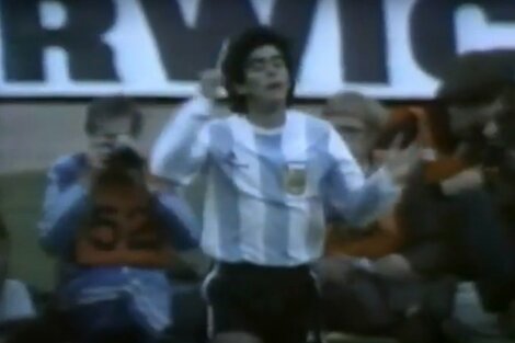 Diego Maradona en Wembley, en 1980 con la Selección.