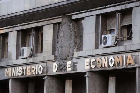 Exito de Economía en el mercado de deuda en pesos