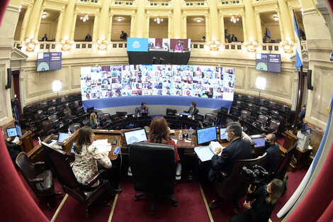 Cristina Fernández de Kirchner presidió la primera sesión remota de la historia del Senado.